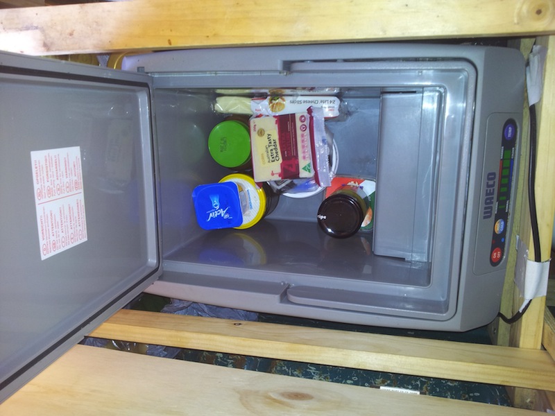 Kühlbox / Kühlschrank für den Camper genau passend