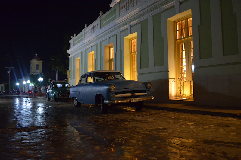 Oldtimer Foto bei Nacht Kuba