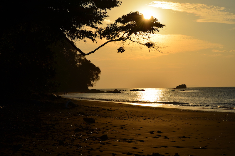 Sonnenuntergang am Strand in Costa Rica
