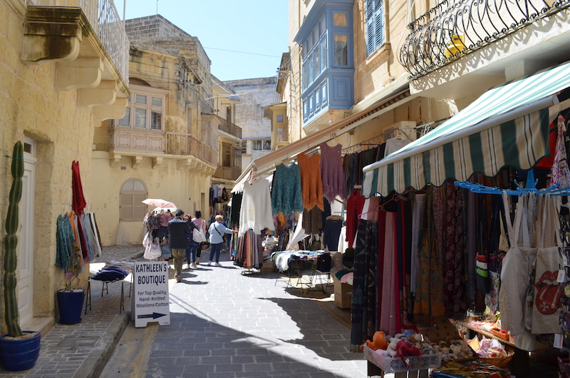 Markt in den Gassen bei Victoria auf Gozo