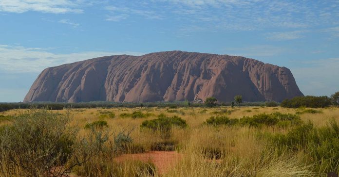 Uluru / Ayers Rock im Outback Australien