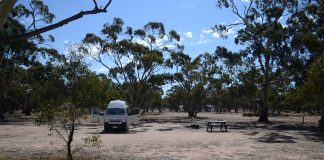 Tag 5 – Lange Fahrt, modriges Wasser und ein verschobener Einkauf